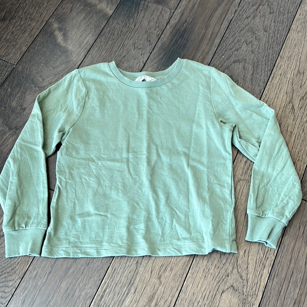 Size 5/6 long sleeve shirt